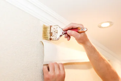 Pose de papier peint à Cambia — revêtements muraux et toiles de verre